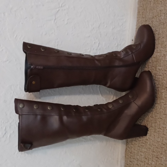 Bundle  2 pairs of Boots 👢 👢 - Picture 2 of 15